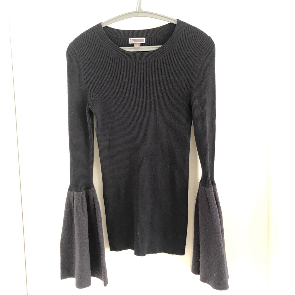 Chelsea 28 dark blue peplum sleeve sweater size Xs